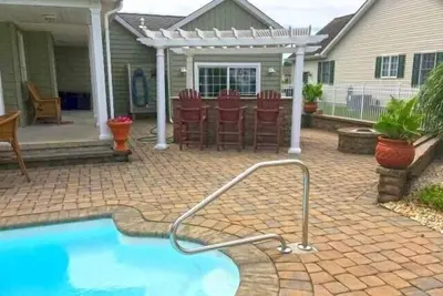 Image de 12 Canary Dr- Lewes vacation rental with private pool and outdoor entertaining—just minutes from Lewes Beach and downtown 2nd St.