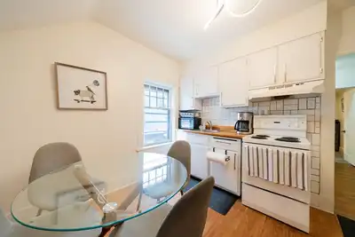 Modern 2br Downtown Kitchener Suite | Parking, Private Entry