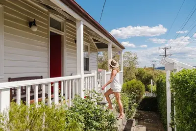 Image de Donovan's Cottagen - Close to Milton Delights