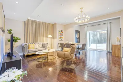 Image de Modern 3br Home in Stouffville | Quiet & Spacious