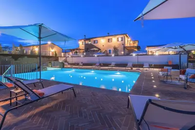 Image de Tenuta Poggio Guiano - Domaine avec piscine et vue sur le lac de Bolsena, en Italie