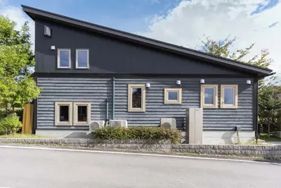 Image de Nishikaruizawa A Nordic villa with the warmth of  / Kitasaku District Nagano