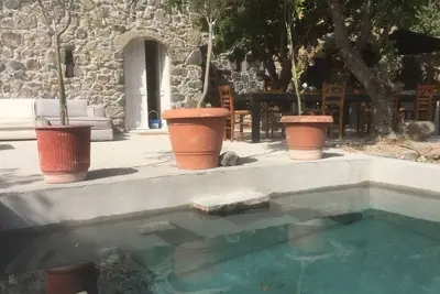 Image de villasglamp. Old Stone House in 2 000 sqm garden. Plunge pool. Sea Views.