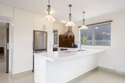 Image de Luxury home, wifi, swim spa, central location