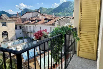 Image de Au cœur des rues du centre-ville (Como Art Apartment)