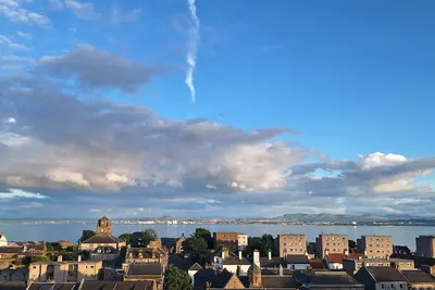 Image de Outstanding sea views across to Edinburgh. 3 bed detached house on private hill.