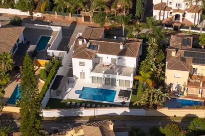 Image de Villa Naz - completely refurbished family villa in Guadalmina Alta