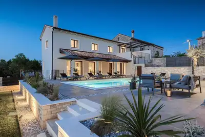 Image de Villa Sirola near Pula for 8 persons with 36 m2 private pool & kids activities