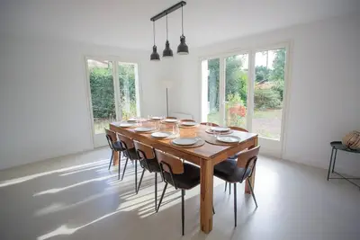 Image de Magnifique villa avec jardin entre golf et océan!