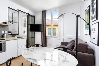 Image de Secret Contemporary Courtyard