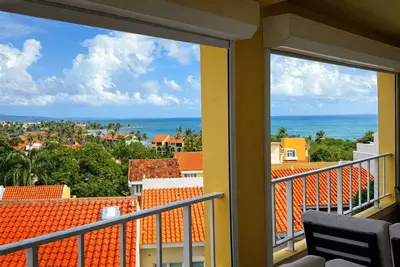 Image de Coastal Escape: Walk to Beach & Dining in Palmas