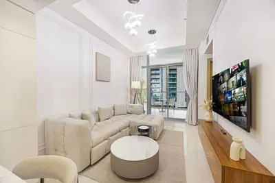 Image de Lux 2bhk BusinessBay|Pool View |Sauna, Pool & Gym