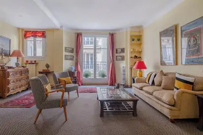 Image de 2 Bedroom Flat Near Eiffel Tower 110 m²