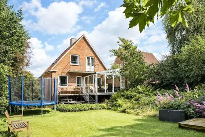 Image de Struer Family House | 600m to Beach, Garden with Trampoline & Play Area