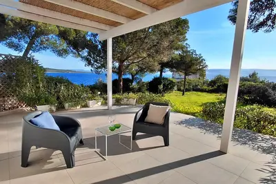 Image de Torre Lazzaretto Seafront House