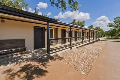 Image de Bentwood Texas Suite 5 – 2br