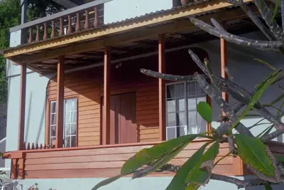 Image de Island View Estate with a spectacular view and privacy, creating tranquility.