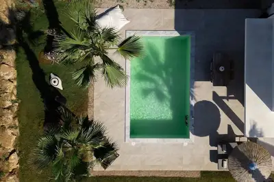 Image de Exotic Villa, Private Pool with Lagoon Views – Romantic Escape in Halkidiki