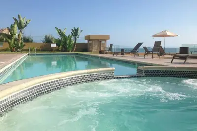 Image de Amazing luxury Ocean Front Condo Rosarito Beach