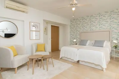 Image de Charmant Studio au Centre de Malaga avec Confort Moderne et Équipements Complètes