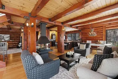 Image de Lakeside log haven 4bdr Spa