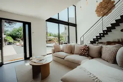 Image de Villa « Maures » avec piscine partagée, Wi-Fi et climatisation