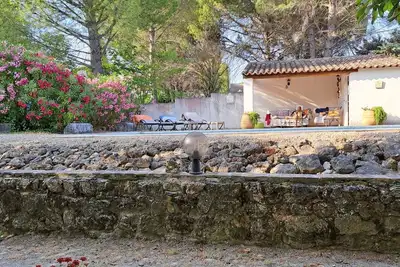 Image de Appartement 2 Pièces dans Mas Provençal au cœur du Luberon