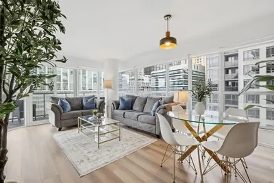 Image de Stylish Downtown Hub +Parking + Gym, Ent. District