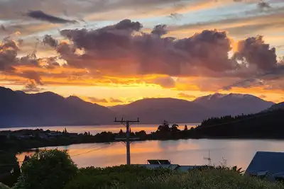 Image de Lake & Mountain view holiday home, Come and enjoy this stunning location!