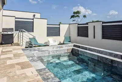 Image de Maison piscine proche Nîmes