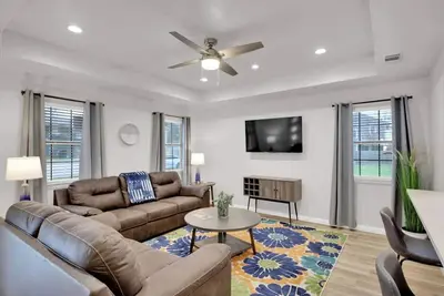 Image de Peppercorn Blue in Taylor Tx