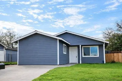 Image de Quaint 4-bedroom house in charming Willits perfect for families