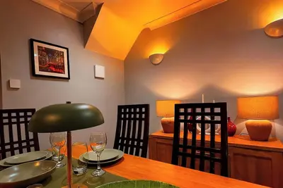 Image de 3 bed house with garden, sleeps 5, 8 mins away from Harold wood station