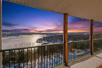 Image de Lakefront Condo with Big Views, Pools & Gated Community Near Old Kinderhook