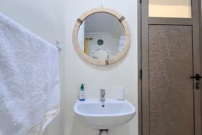 Perfect studio with Ac in enchanting Anza