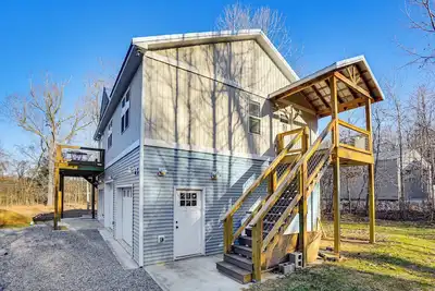 Image de Peaceful Retreat w/ Hot Tub Near Lake Barkley!