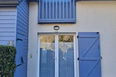 Image de A 10 mn à pied du centre ville et du téléphérique. Appartement T3 duplex