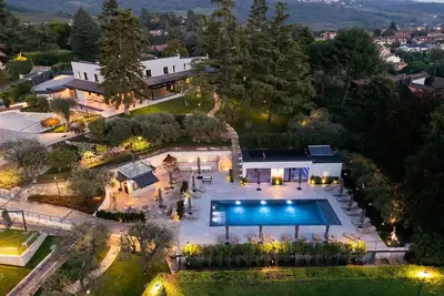 Image de Magnifique maison de vacances privée avec sauna, piscine privée, climatisation, Wifi, Tv, patio