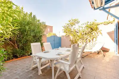 Image de Pavillon climatisé 4 pièces avec Wifi, proche plage, terrasse, barbecue, park. privatif, animaux admis