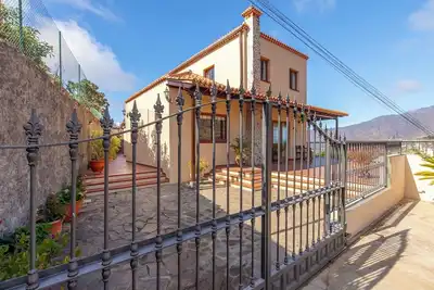 Image de Wonderful vacation home with jacuzzi and sauna!