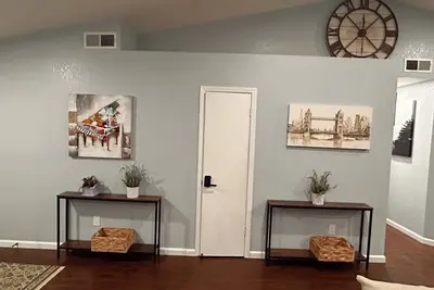 Image de Lovely 4-bedroom house with Ac in vibrant Modesto