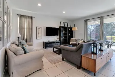 Image de Last Minute Disney Getaway! Villa with Private Pool & Hot Tub. Book Now! #154973