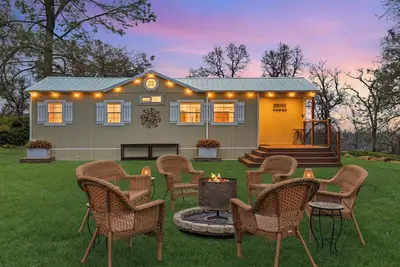 Image de Charming 1-bdm casita in a private campground, Casita + Rv site & Tent Camping