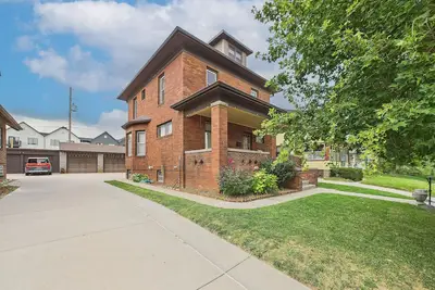 Image de Heart of Little Italy • 4br, Game Room & Hot Tub