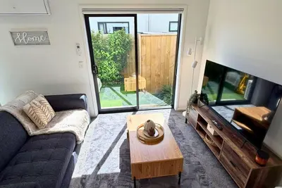 Image de Central 2br Townhouse with Private Yard