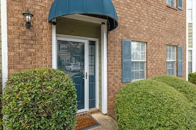 Image de Fabulous 2-bedroom apartment in vibrant Huntsville