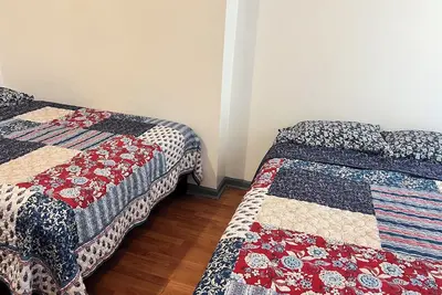 Image de N1. north Philadelphia quiet one room, share 2 bathrooms, kitchen