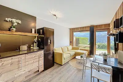 Image de Appartement 2 pièces avec coin montagne, parking, vue Mont Blanc