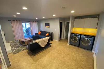 Image de Treehouse TuckAway - House with Peaceful Proximity