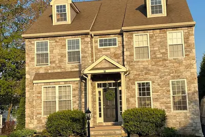 Image de Spacious 4b centrally located bet. Villanova & Newtown Sq -5 miles to Aronimink!